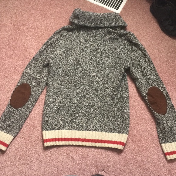 Roots sweater - Picture 4 of 4